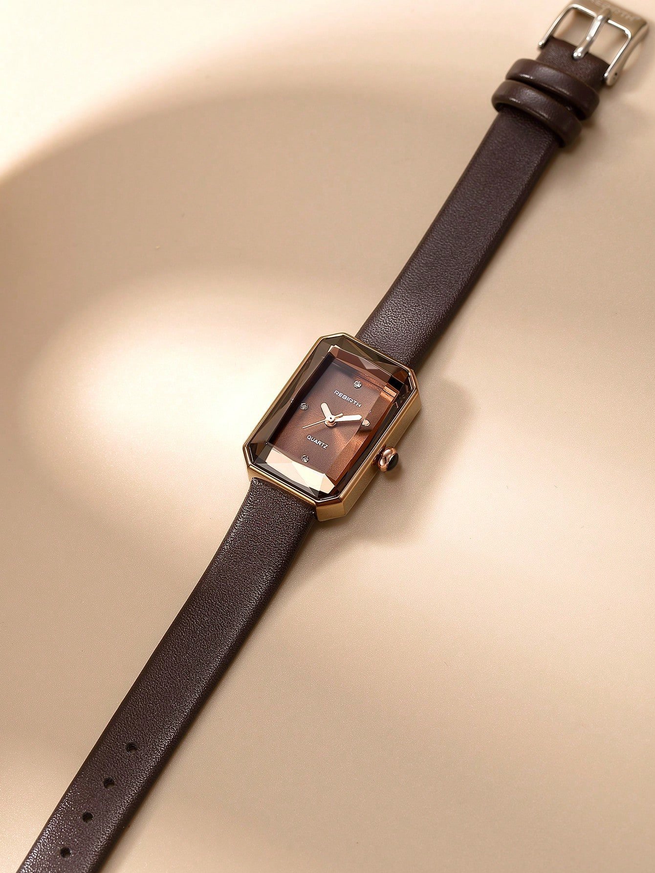Montre Design Rétro – Image 4