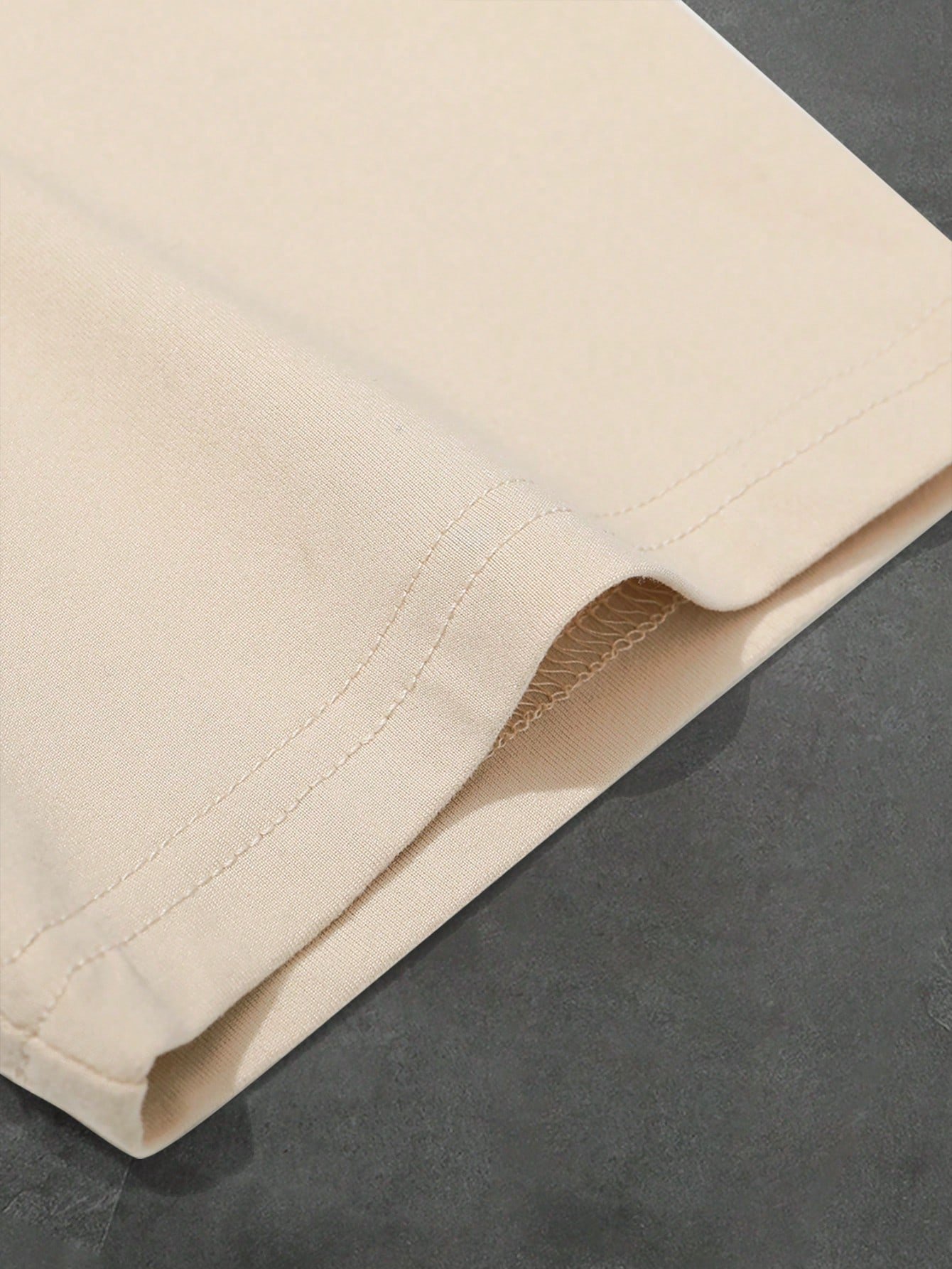 T-shirt Décontracté à Manches Courtes – Image 9